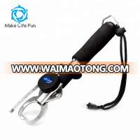 Portable Gripper with Rustproof Stainless Steel Jaws and Spring Scale Ruler Fish Lip Gripper